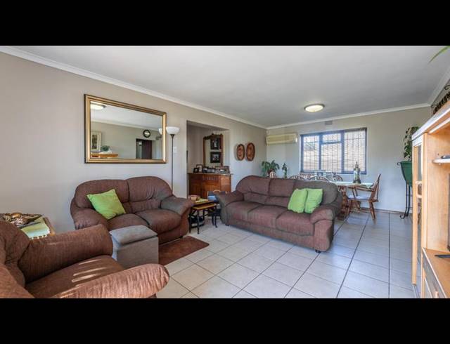 3 BEDROOM HOUSE FOR SALE IN WINDSOR PARK